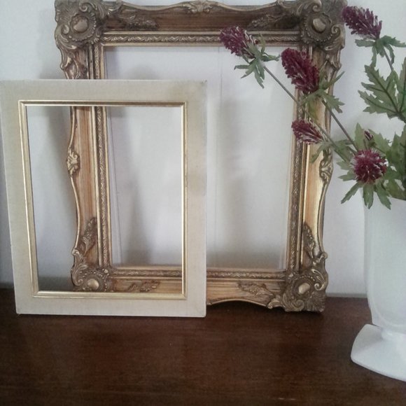 BEAUTIFUL ANTIQUE WOODEN GOLD FRAME (LAST MARKDOWN ) - Picture 13 of 13
